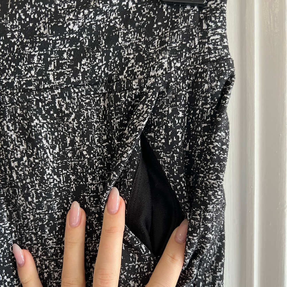 Lululemon Like New Ready to Rulu Pant in Jacquard Black White Size 4 - Picture 5 of 11